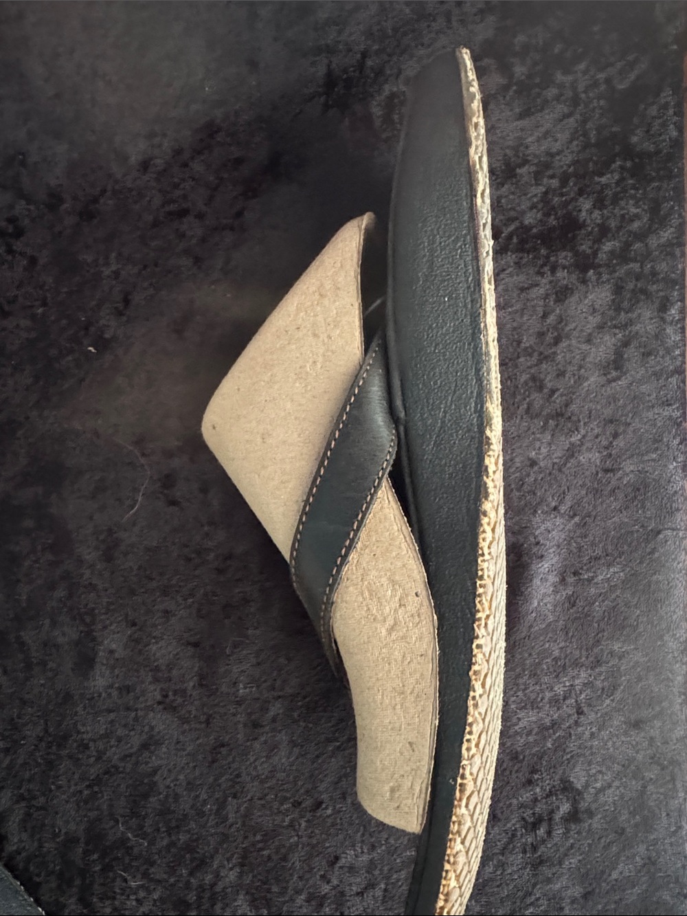 Olukai leather Flip Flop Sandal - Picture 4 of 6